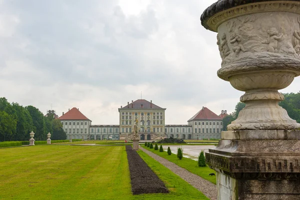 Palácio de Nymphenburg, a residência de verão dos reis bávaros — Fotografia de Stock