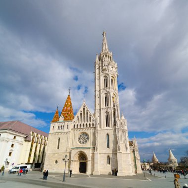 Budapeşte 'deki St. Matthias Kilisesi. Macaristan 'daki ana tapınaklardan biri..