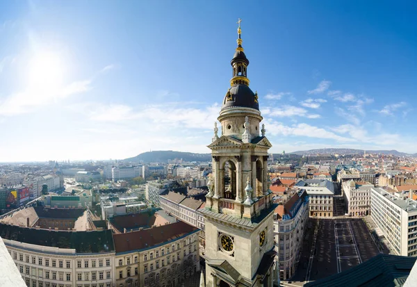 Panorama de Budapest, Hungría tomada de la torre de la catedral de San Esteban — Foto de Stock