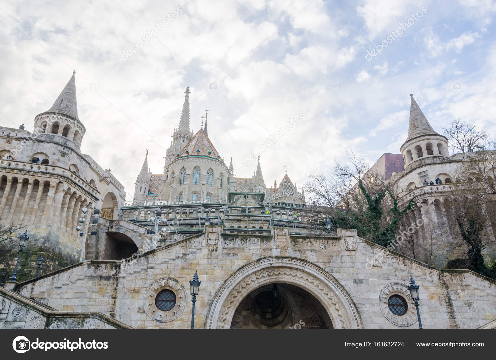 Resultado de imagen de arquitectura neogotica en budapest el jbastion