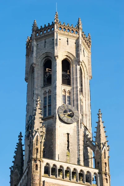 Колокольня, она же Белфорт в Брюгге, Бельгия. Вид сверху крупным планом . — стоковое фото
