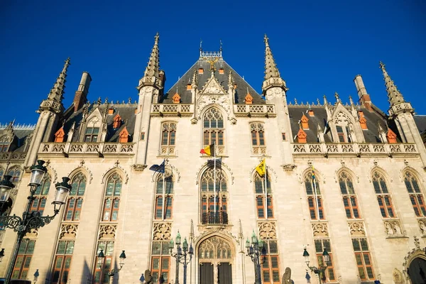Neogothical Budynek Prowincji Sądu Provinciaal Hof Przy Rynku Brugii Belgia — Zdjęcie stockowe