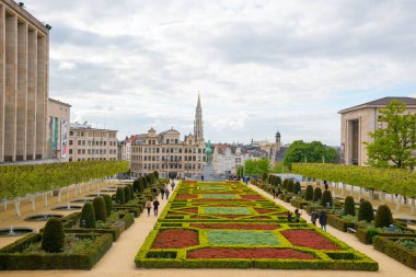 Brüksel, Belçika-Nisan 22, 2017: Brüksel, Belçika 'da yükseltilmiş noktadan görüldüğü gibi sanat veya Kunstberg bahçeleri Mount.