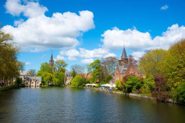 Minnewater Kalesi, Bruges, Belçika sevgi Gölü.
