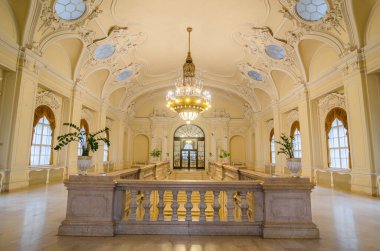BUDAPEST, HUNGARY - 23 Şubat 2016: Budapeşte 'deki Vajdahunyad şatosunun içi. Salonlardan birinde Tarım Müzesi 'nin bir sergisi var..