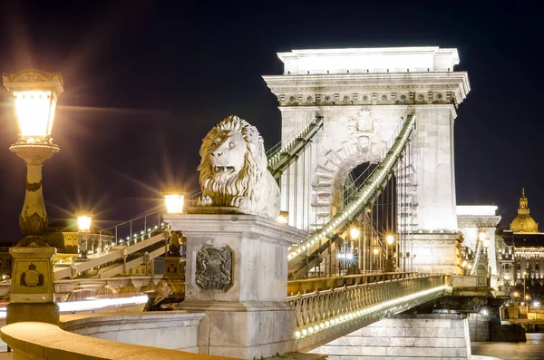 Budapest Węgry Luty 2016 Piękna Noc Budapeszt Most Łańcuchowy Przez — Zdjęcie stockowe