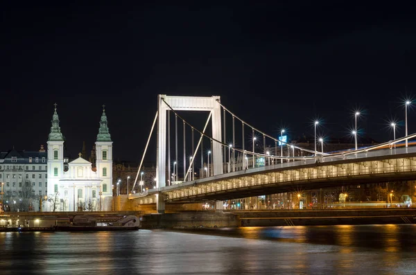 Budapest Hungría Febrero 2016 Vista Nocturna Del Puente Elizabeth Budapest — Foto de Stock