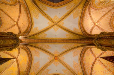 BUDAPEST, HUNGARY - 23 Şubat 2016: Budapeşte, Macaristan 'daki Matthias Katolik Kilisesi içinde