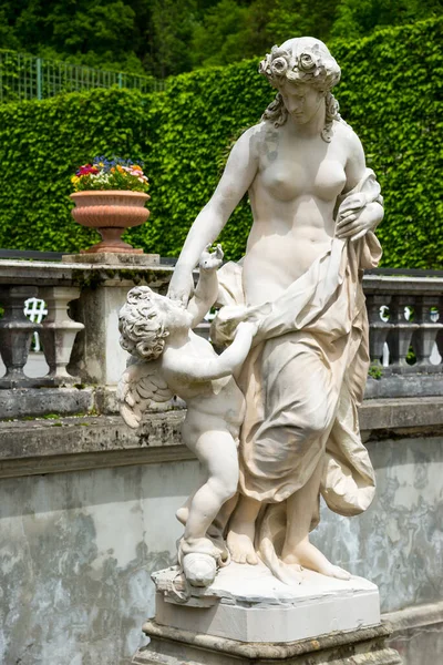 ドイツ エタル2016年6月5日 ドイツ バイエルン州リンデルホーフ宮殿公園の彫刻 — ストック写真