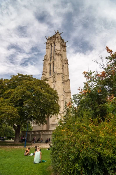 Torre Saint Jacques Una Torre Gótica Llamativa Metros Monumento Situado —  Fotos de Stock