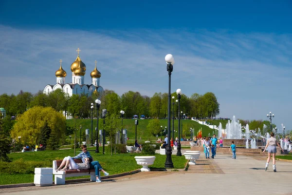 Yaroslavl Russie Mai 2016 Parc Fontaine Cathédrale Assomption Église Orthodoxe — Photo