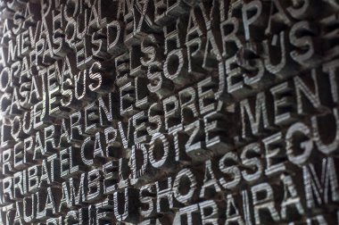 Barselona, İspanya - 22 Eylül 2014: Barcelona, İspanya 'daki Sagrada Familia Cephesi' nin detaylı görünümü. Katalan mimar Antoni Gaudi tarafından tasarlanmış Roma Katolik Kilisesi.