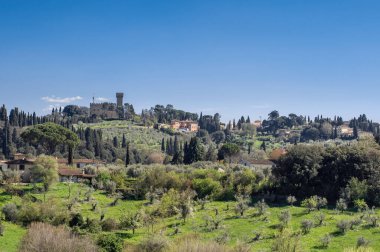 Boboli Bahçeleri 'nden panoramik manzara. Torre del Gallo - Floransa, Toskana, İtalya 'daki tarihi bina.
