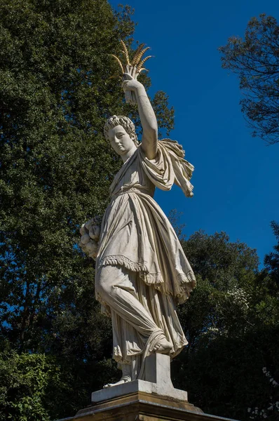 セレスの彫刻 ギリシャのデメテル フィレンツェ トスカーナ イタリア ヨーロッパのボボリ庭園の古代ローマの女神 — ストック写真