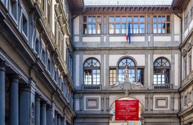 FLORENCE, İtalya - 14 Nisan 2013: Uffizi Galerisi, Birincil Sanat Müzesi Floransa, Toskana, İtalya.