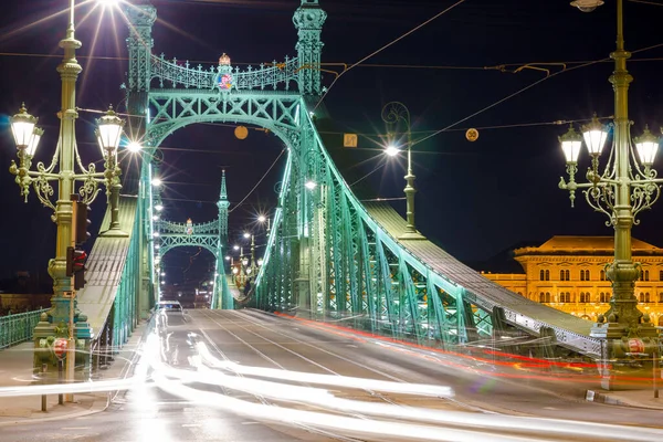 Budapest Hungría Febrero 2016 Vista Nocturna Del Puente Libertad Puente — Foto de Stock