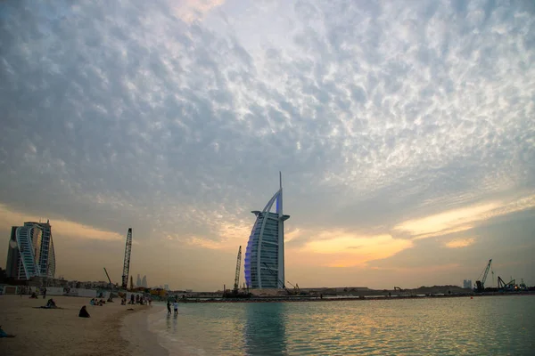 Dubai Förenade Arabemiraten November Kvällsutsikt Över Världens Sju Första Stjärnor — Stockfoto