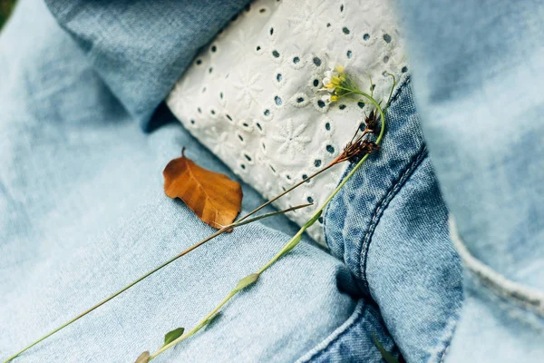 Elegante camisa jean hipster , —  Fotos de Stock