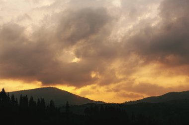 dağlar manzara şaşırtıcı günbatımı