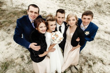 Gelin ve damat sağdıç ve nedime ile