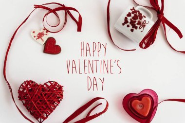 şık kalp aşk öğeleri