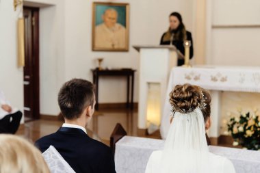 şık gelin ve zarif damat 