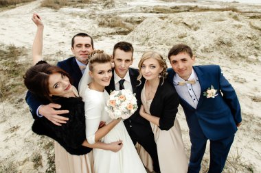 Gelin ve damat sağdıç ve nedime ile