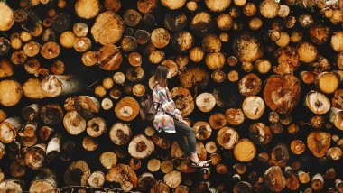  Hipster kadın sırt çantası ile