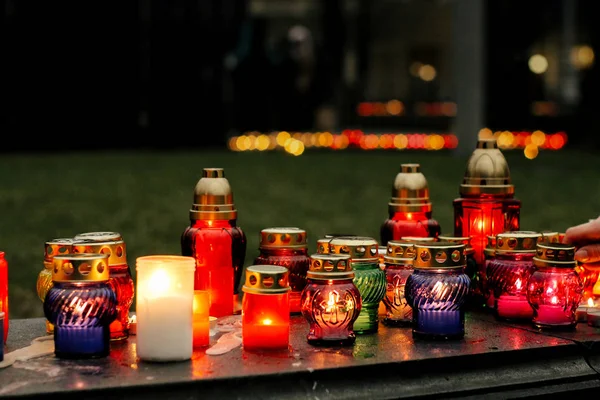 Muitas velas coloridas — Fotografia de Stock