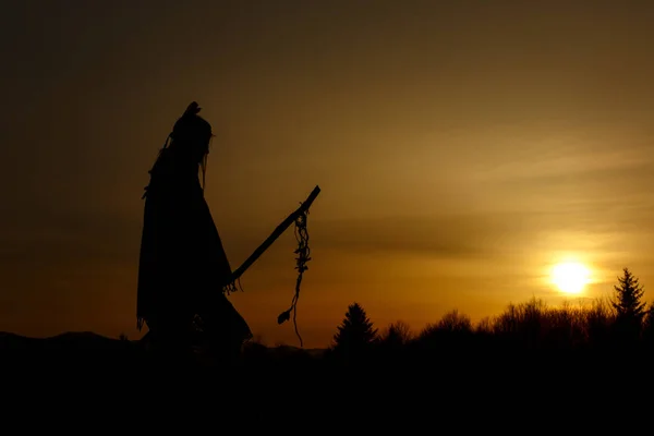 Silhouette of native american shaman — Stock Photo, Image