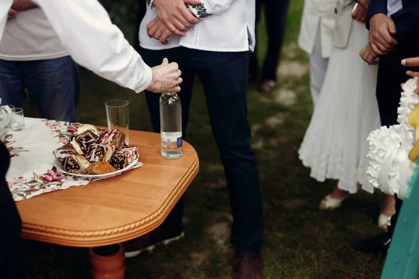 Традиційне Українське весілля таблиці — стокове фото