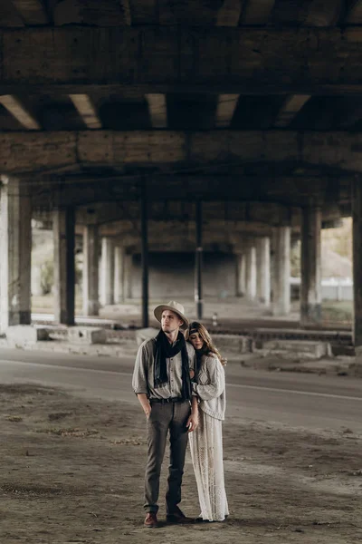 Pareja hipster con estilo — Foto de Stock