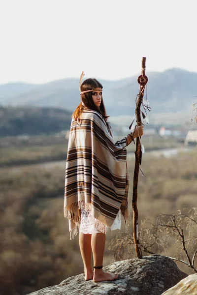 Native indian american woman — Stock Photo, Image