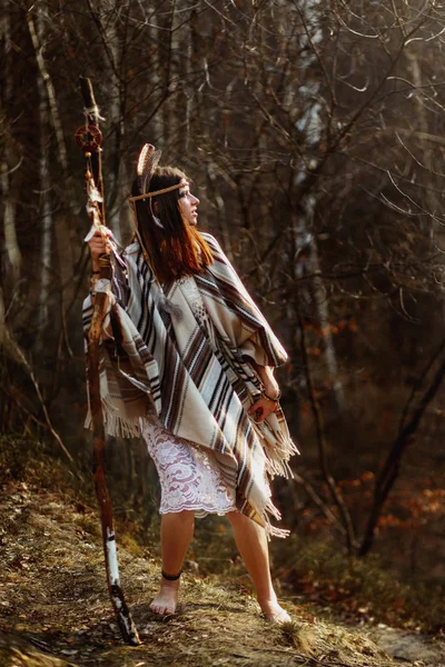 Nativní americká indiánka — Stock fotografie