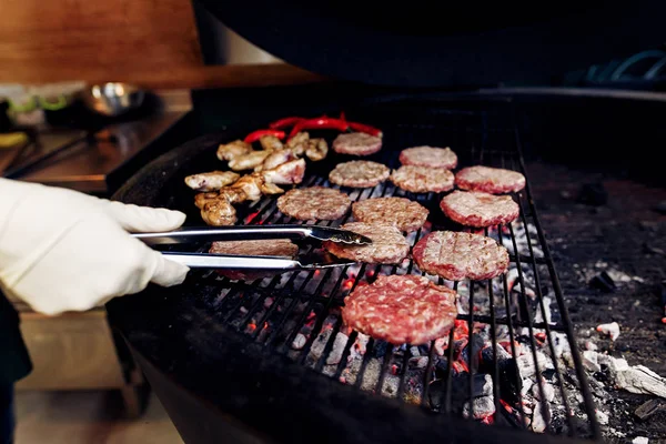 Carne di maiale e cotolette di pollo — Foto Stock