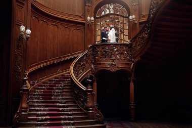 muhteşem gelin ve şık damat