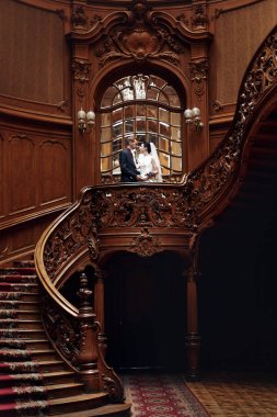 muhteşem gelin ve şık damat