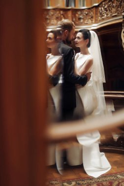 muhteşem gelin ve şık damat