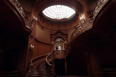 muhteşem gelin ve şık damat