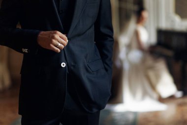 şık yakışıklı damat