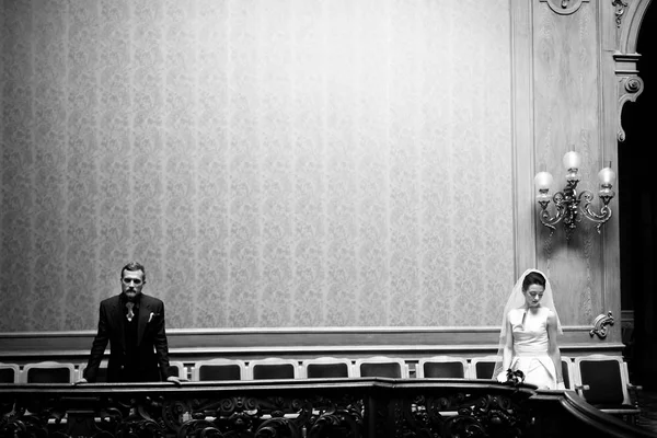 muhteşem gelin ve şık damat