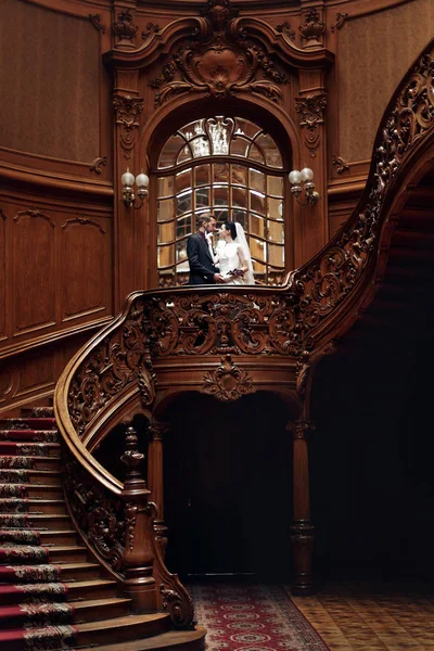 muhteşem gelin ve şık damat