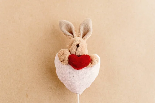 Unico semplice coniglietto fatto a mano — Foto Stock