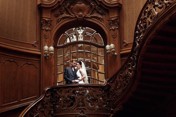 muhteşem gelin ve şık damat