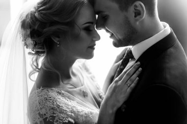 Zarif bir düğün çifti 