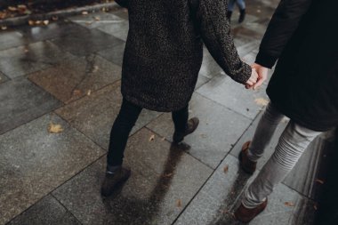 hipster çift yürüyüş