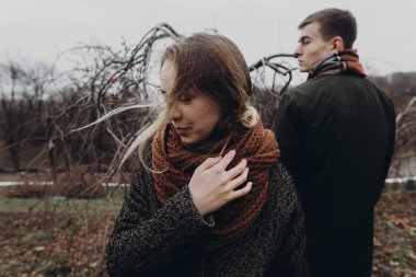 şık hipster kaç poz