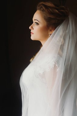 Zarif gelinlik gelin