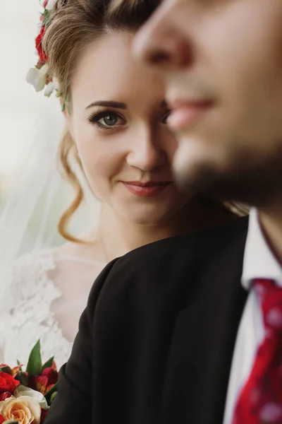 Stilvolles Hochzeitspaar — Stockfoto