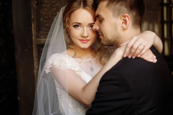 Elegant huwelijk paar — Stockfoto